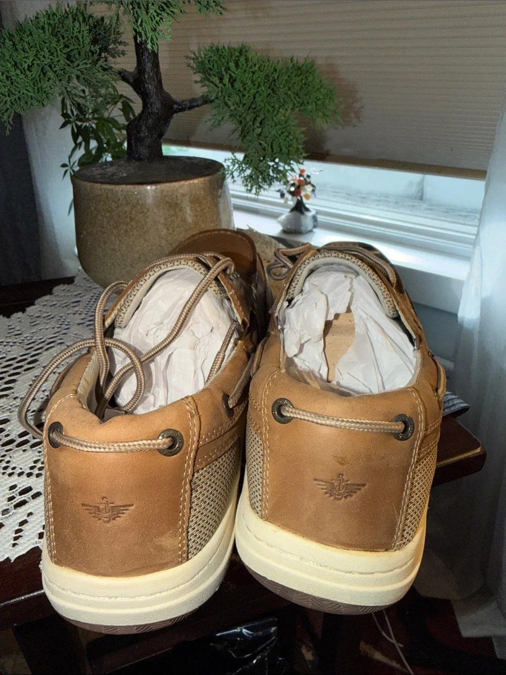 Dockers Men's Lace-Up Boat Shoes in Tan and White